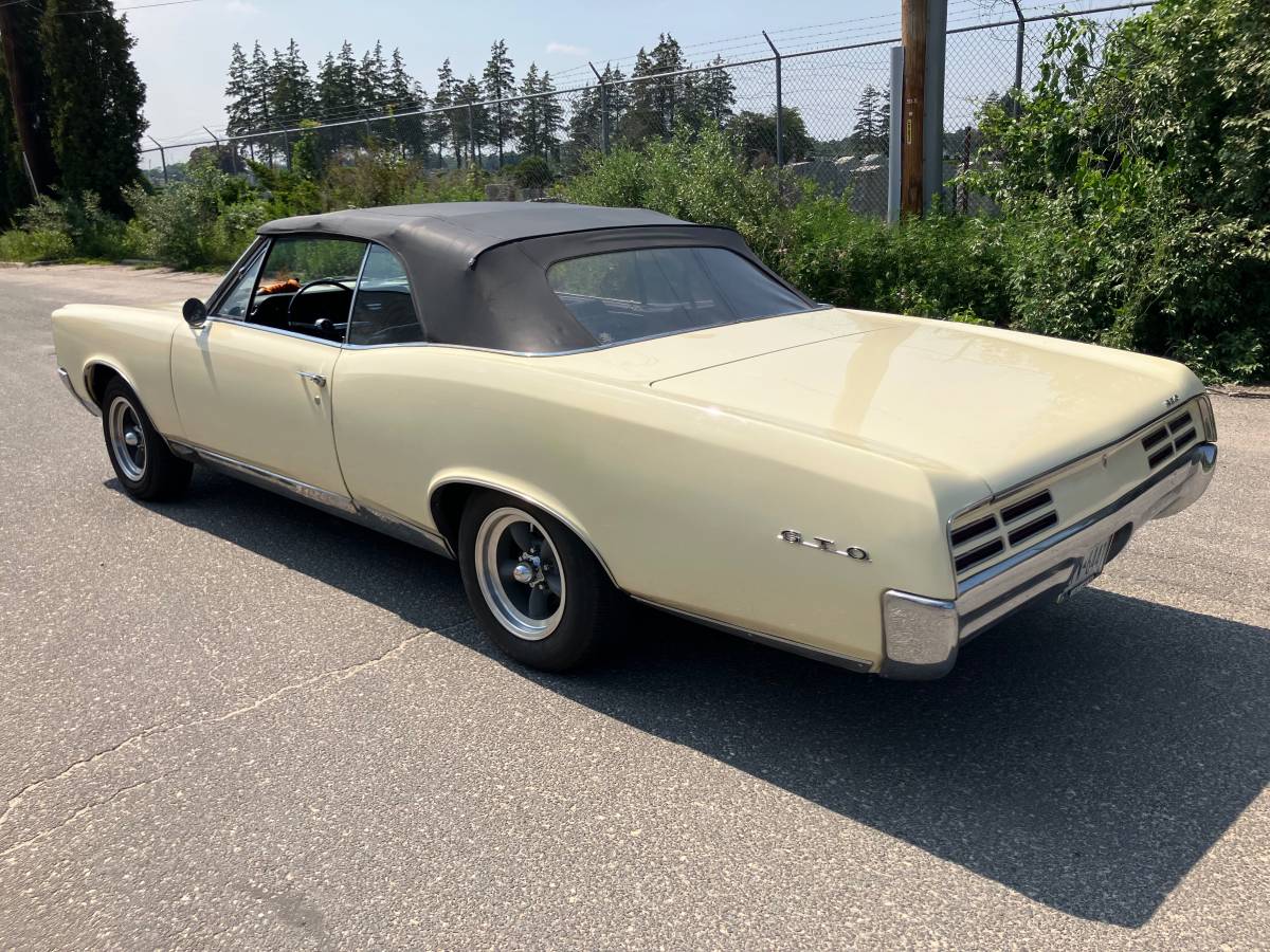 Pontiac-Gto-convertible-1967-6