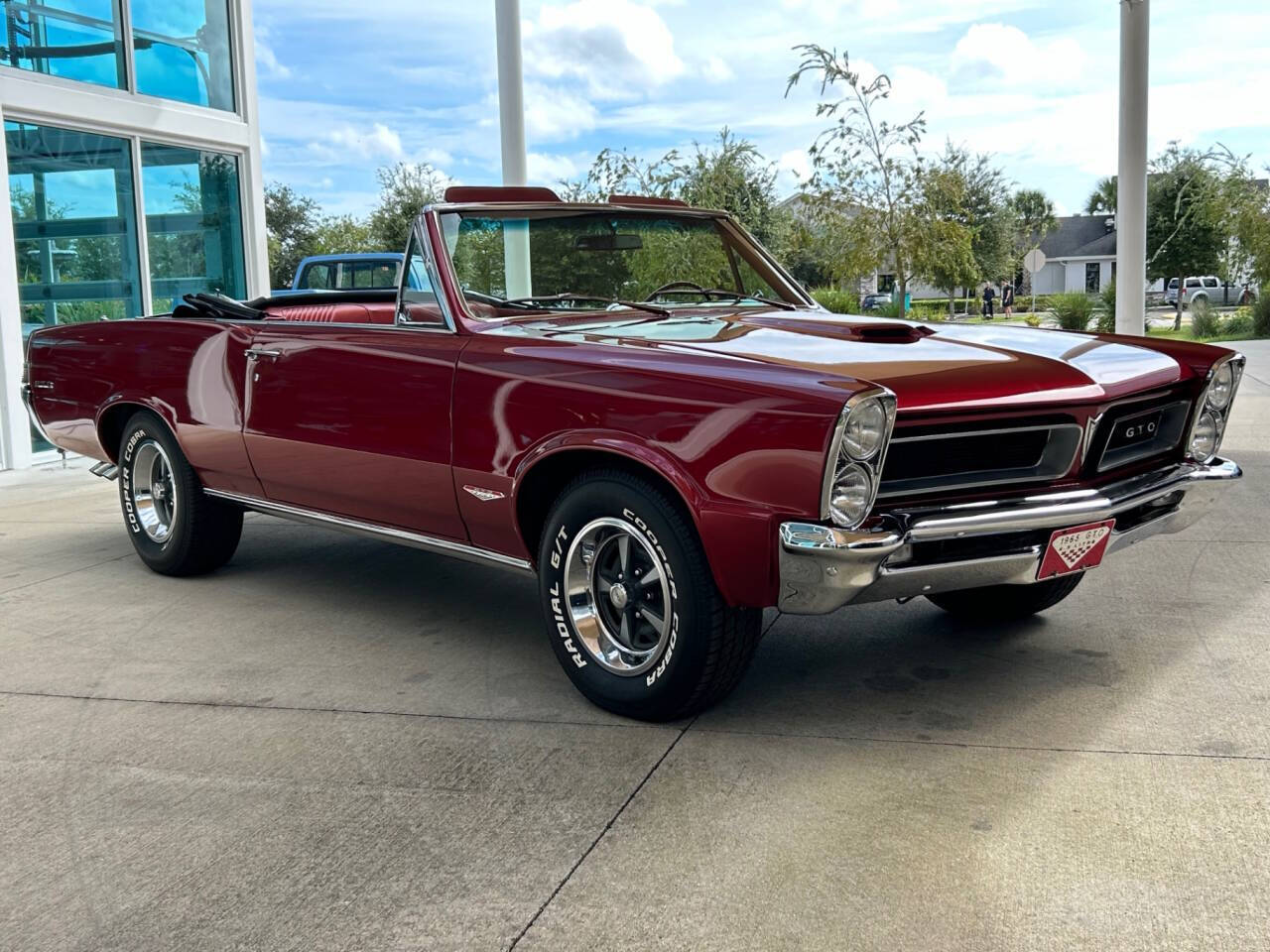 Pontiac-Le-Mans-1965-Wagon-2