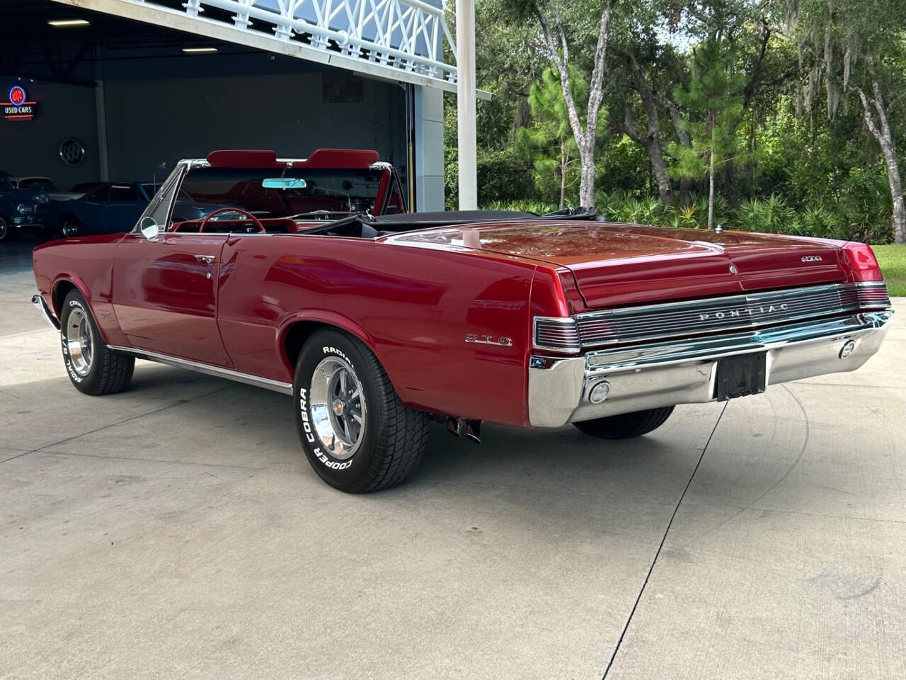 Pontiac-Le-Mans-1965-Wagon-9