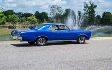 Pontiac-Le-Mans-1966-2-Door-37