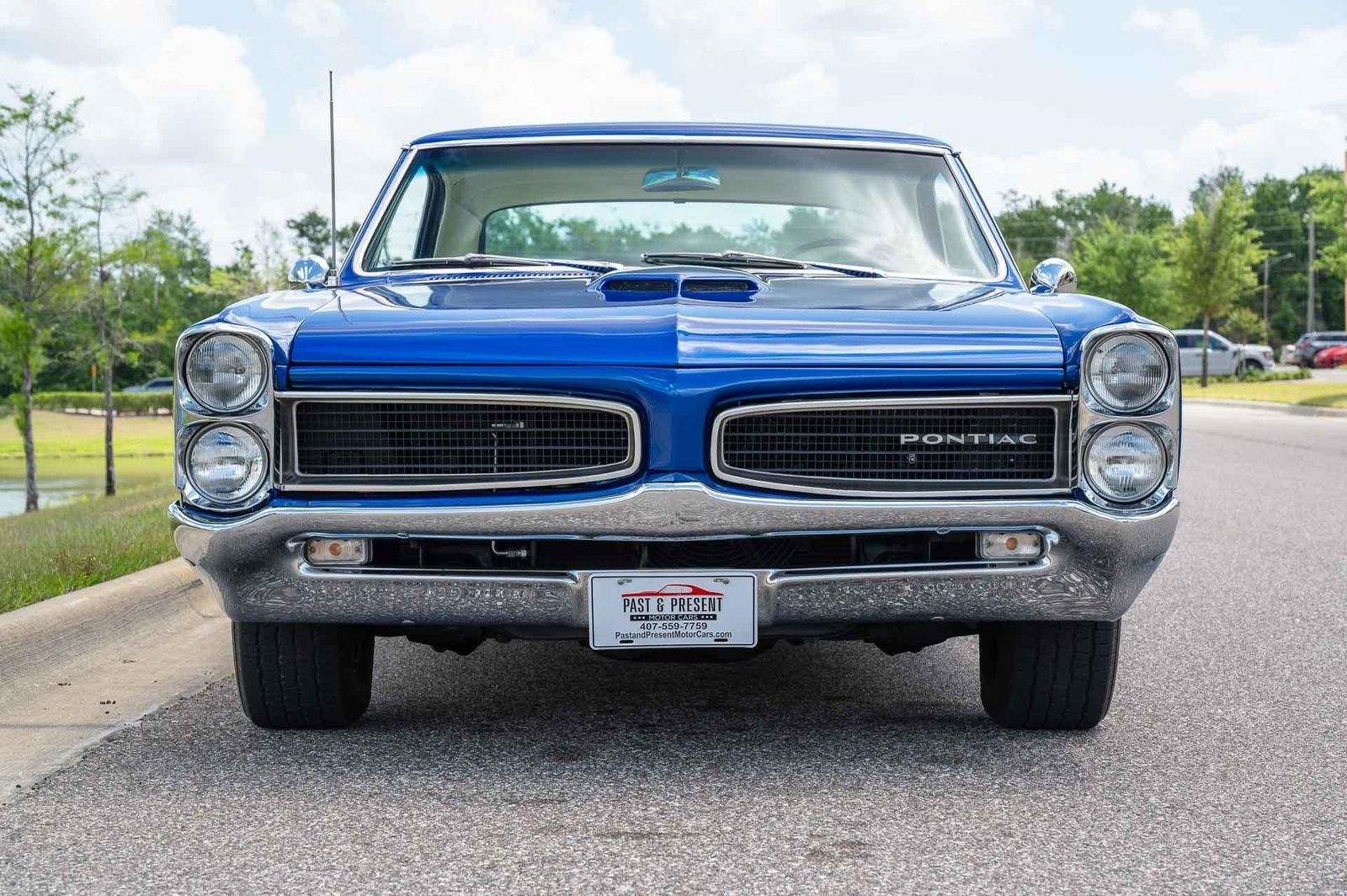 Pontiac-Le-Mans-1966-2-Door-9