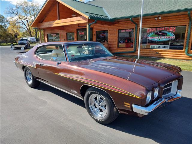 Pontiac-Le-Mans-1971-2-door-coupe-22