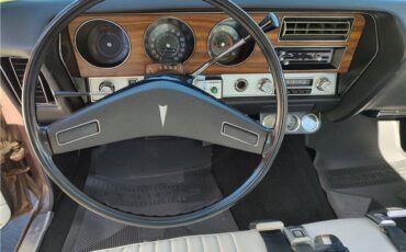 Pontiac-Le-Mans-1971-2-door-coupe-29