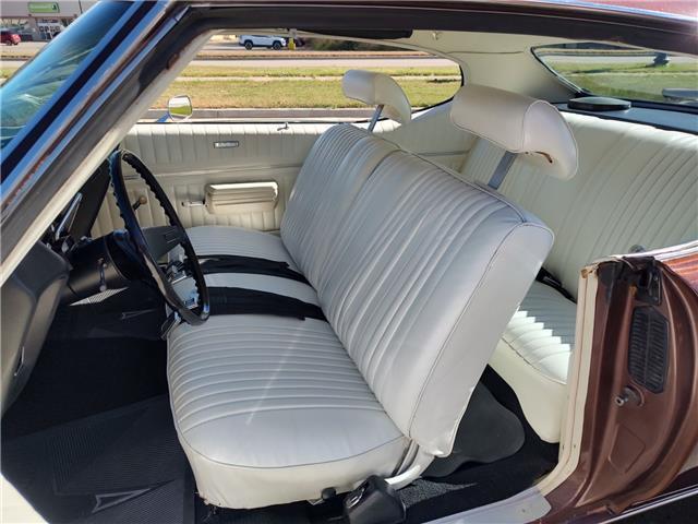 Pontiac-Le-Mans-1971-2-door-coupe-32