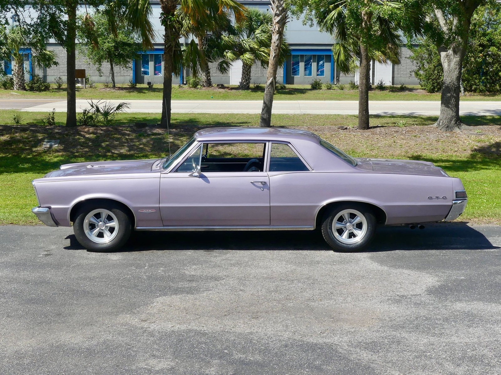 Pontiac-LeMans-1965-Coupe-9