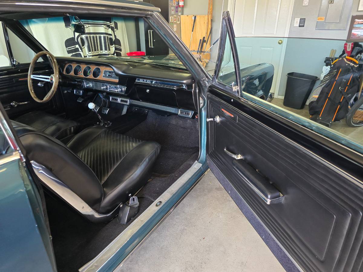 Pontiac-Lemansgto-1965-14