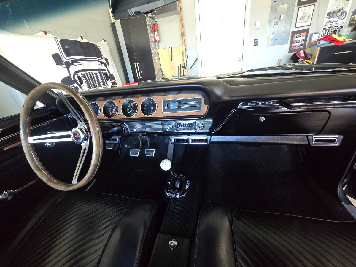 Pontiac-Lemansgto-1965-17