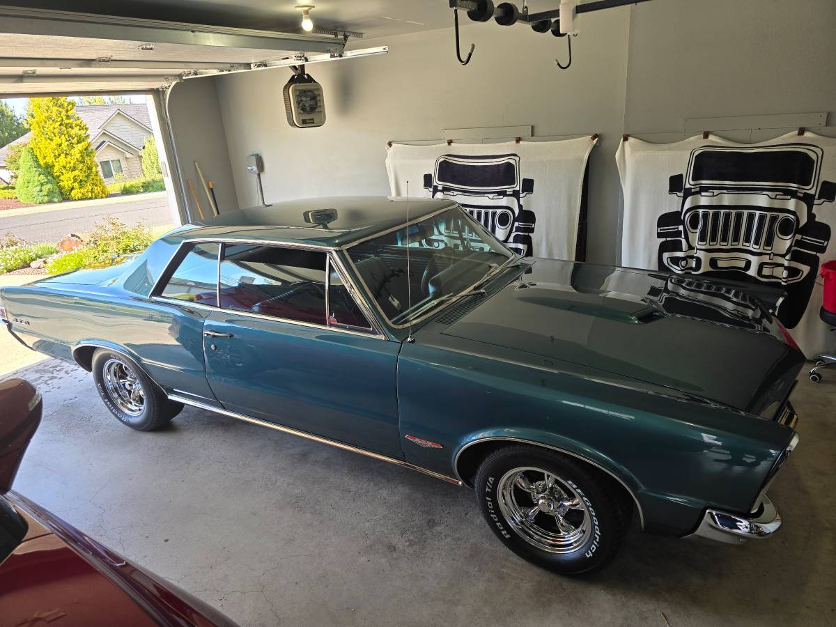 Pontiac-Lemansgto-tribute-1965-1