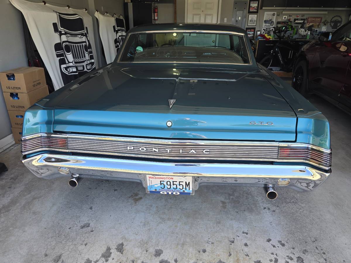 Pontiac-Lemansgto-tribute-1965-10