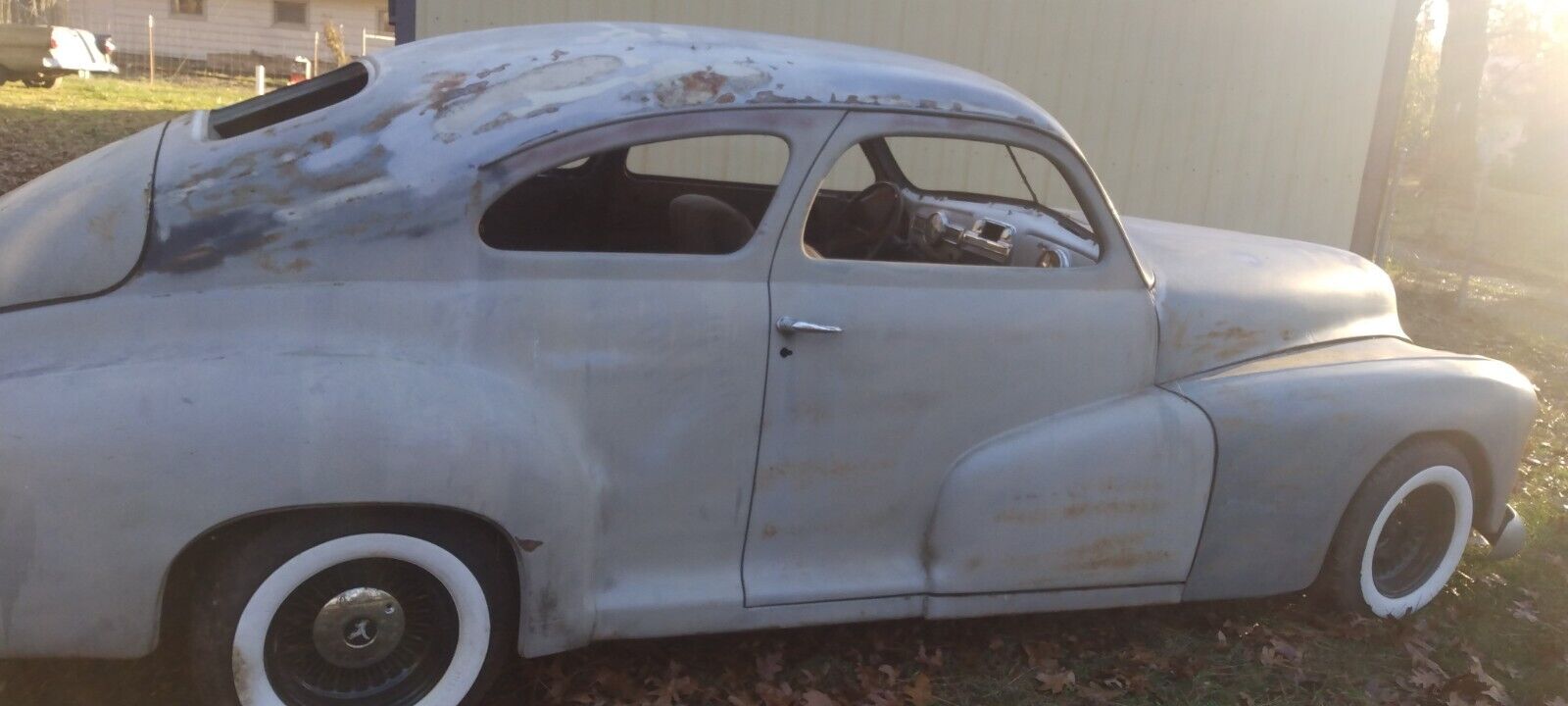 Pontiac-Silver-Streak-1948-1