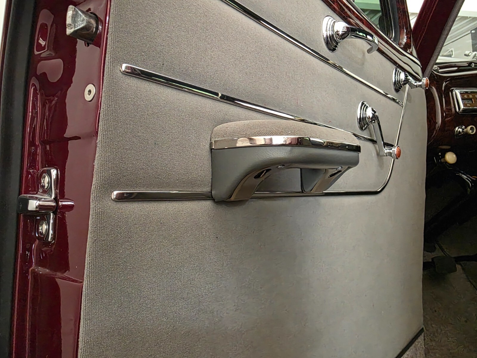 Pontiac-Silver-Streak-1948-Sedan-22