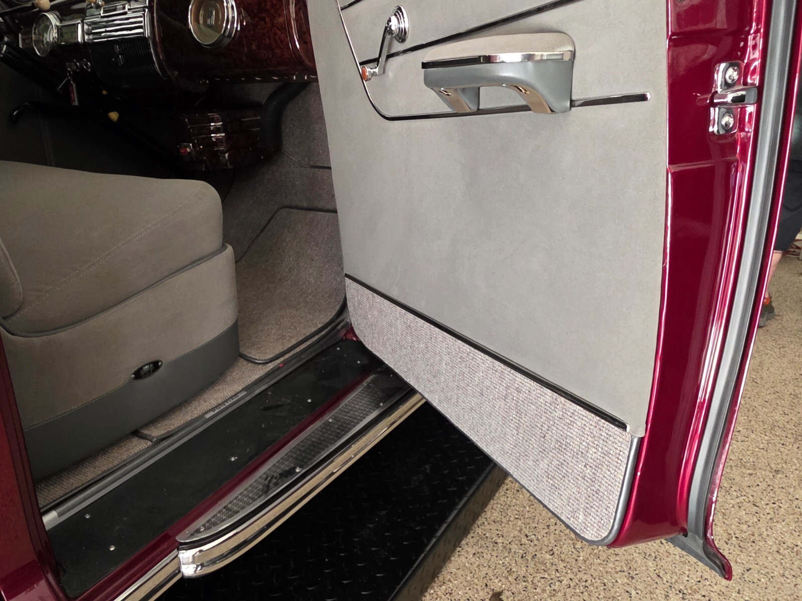 Pontiac-Silver-Streak-1948-Sedan-25