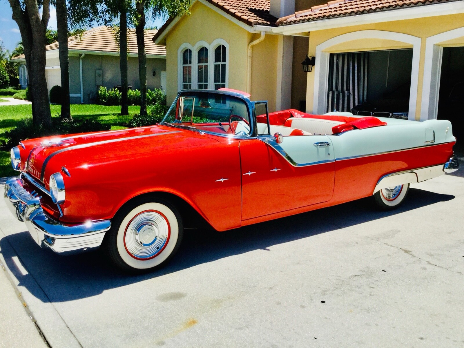 Pontiac-Star-Chief-1955-1