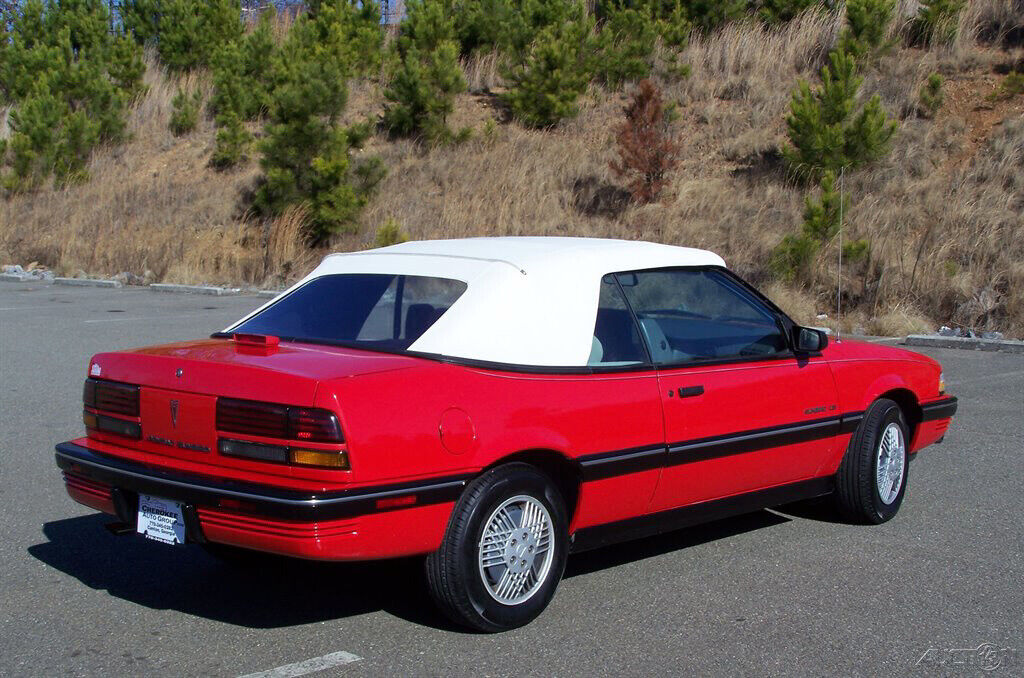 Pontiac-Sunbird-1990-Convertible-1