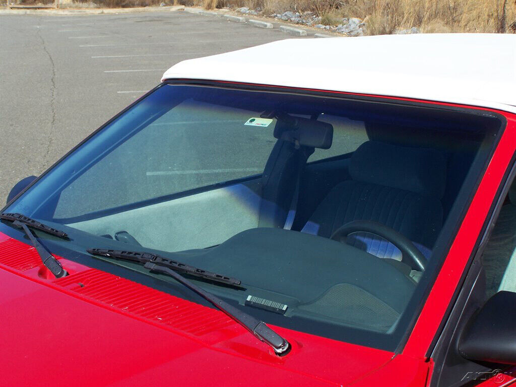 Pontiac-Sunbird-1990-Convertible-12