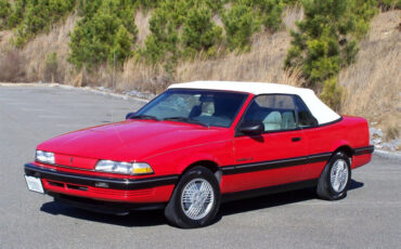Pontiac-Sunbird-1990-Convertible
