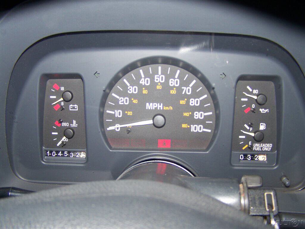 Pontiac-Sunbird-1990-Convertible-8