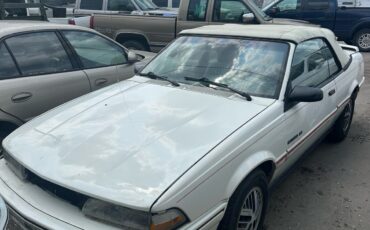 Pontiac-Sunbird-1992-1