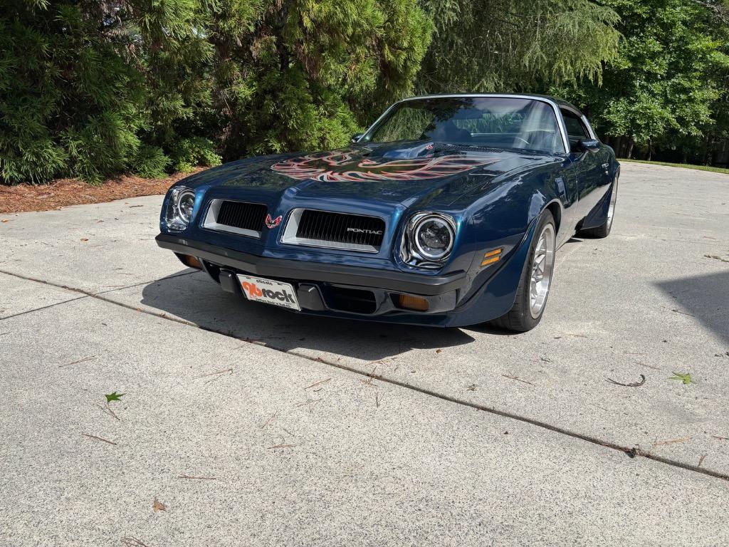 Pontiac-TRANS-AM-RESTOMOD-LS6-4-linked-big-brakes-car-is-1974-1