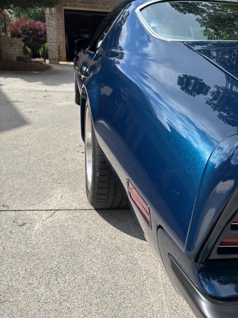 Pontiac-TRANS-AM-RESTOMOD-LS6-4-linked-big-brakes-car-is-1974-17