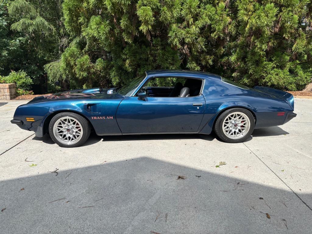 Pontiac-TRANS-AM-RESTOMOD-LS6-4-linked-big-brakes-car-is-1974-2