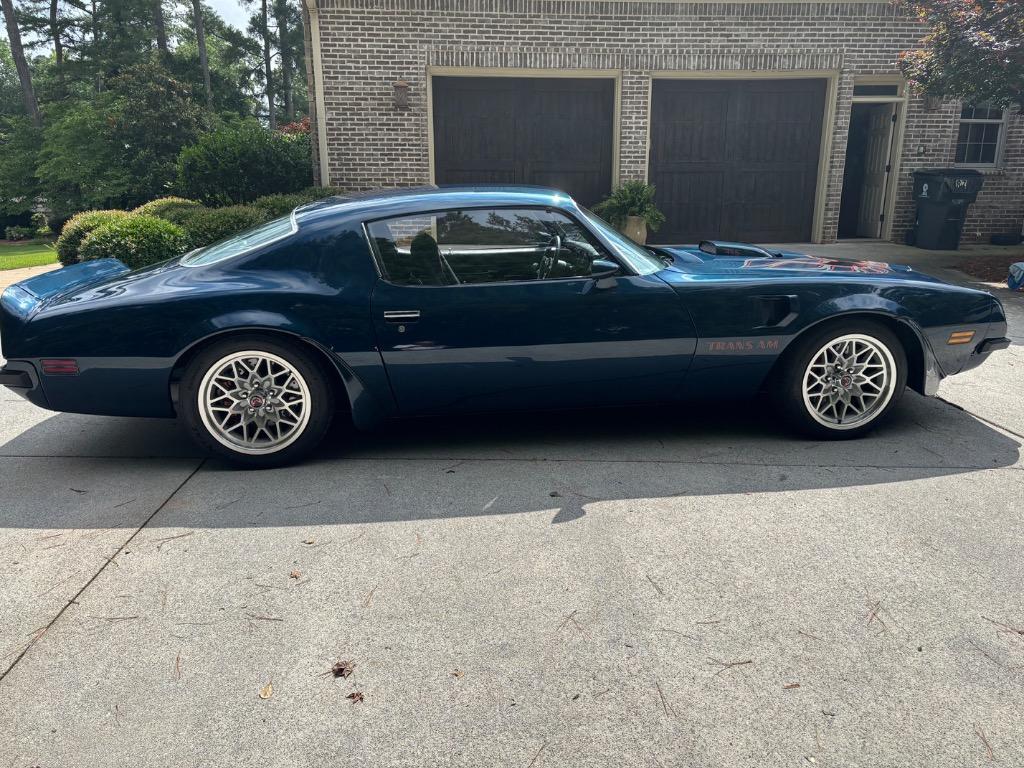 Pontiac-TRANS-AM-RESTOMOD-LS6-4-linked-big-brakes-car-is-1974-6