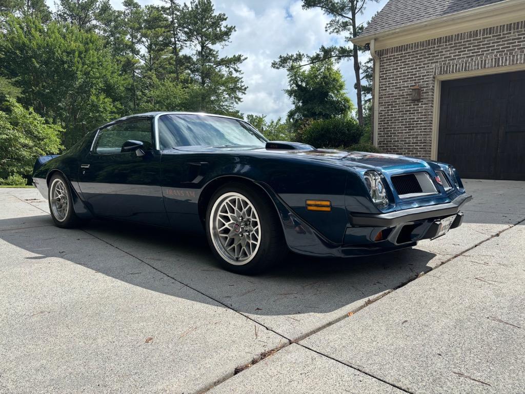 Pontiac-TRANS-AM-RESTOMOD-LS6-4-linked-big-brakes-car-is-1974-7