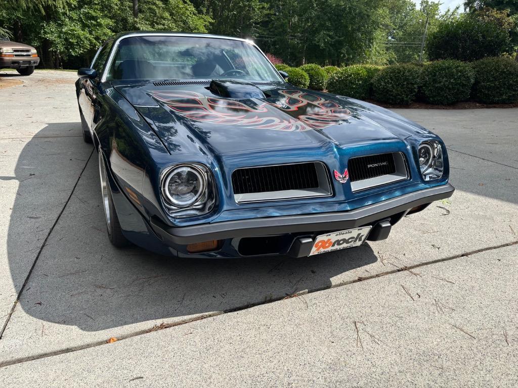 Pontiac-TRANS-AM-RESTOMOD-LS6-4-linked-big-brakes-car-is-1974-8
