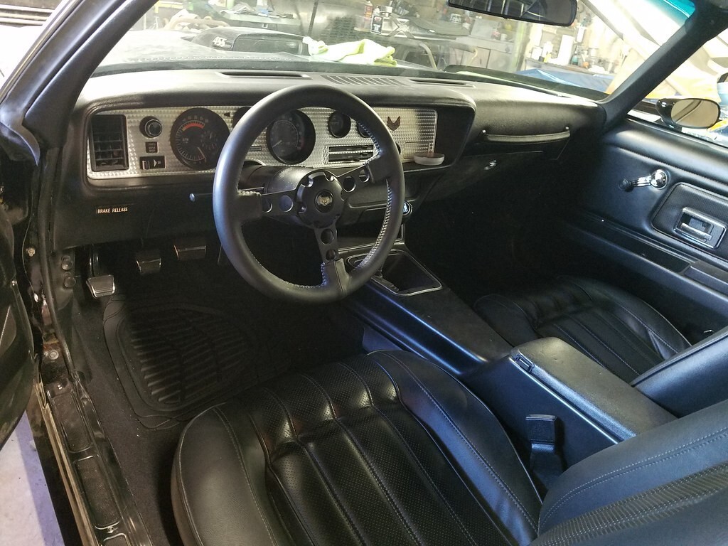 Pontiac-Trans-Am-1976-Coupe-5