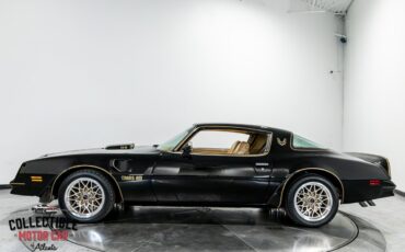 Pontiac-Trans-Am-1977-Coupe-14
