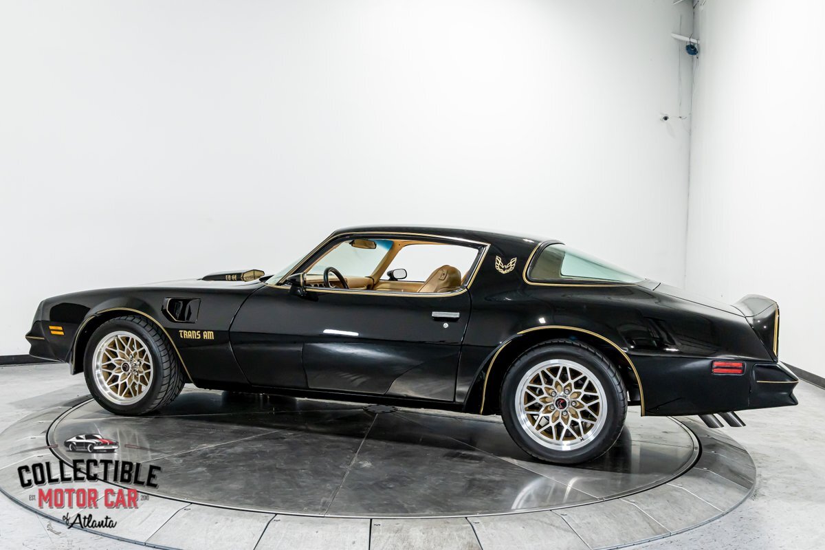 Pontiac-Trans-Am-1977-Coupe-15