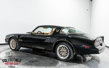 Pontiac-Trans-Am-1977-Coupe-16