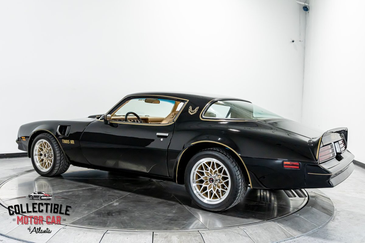 Pontiac-Trans-Am-1977-Coupe-16
