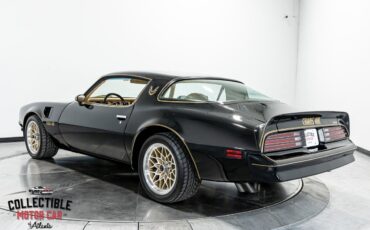 Pontiac-Trans-Am-1977-Coupe-17