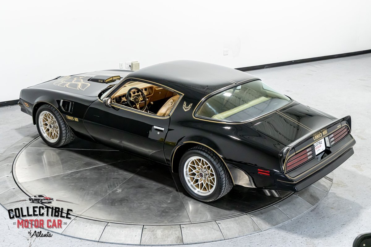 Pontiac-Trans-Am-1977-Coupe-36