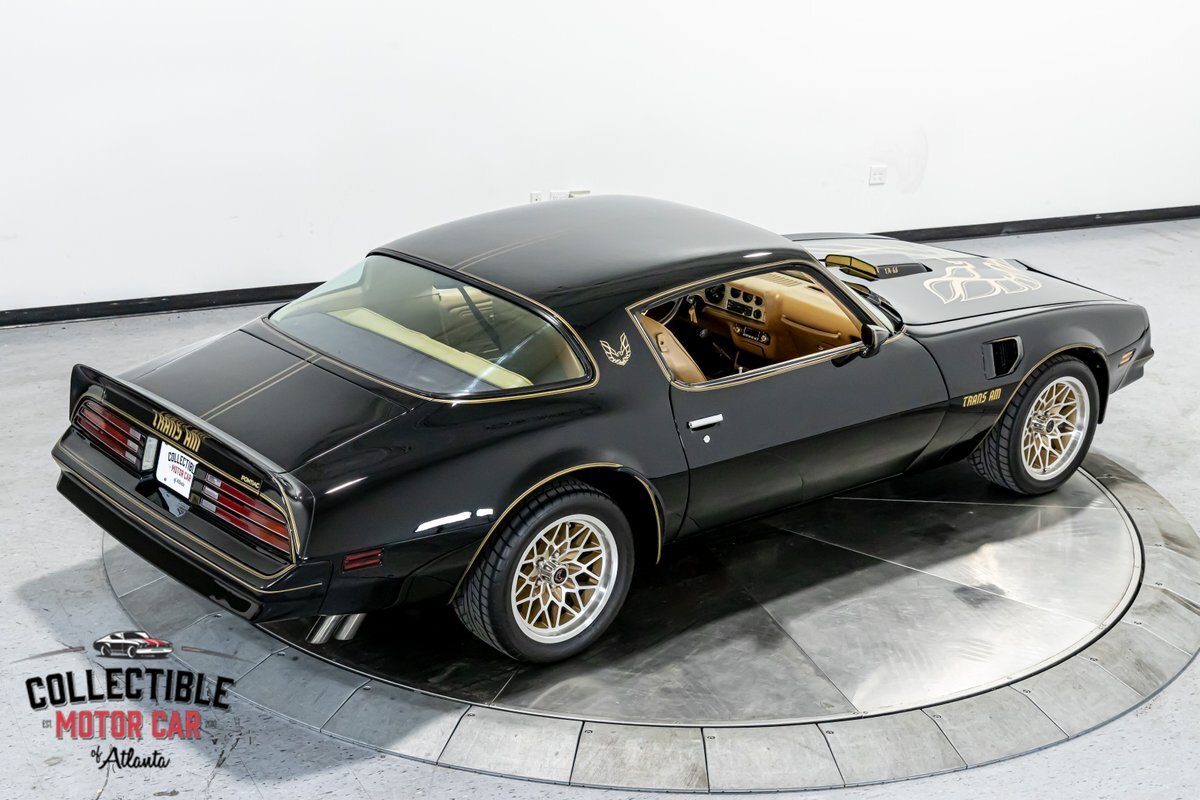 Pontiac-Trans-Am-1977-Coupe-37