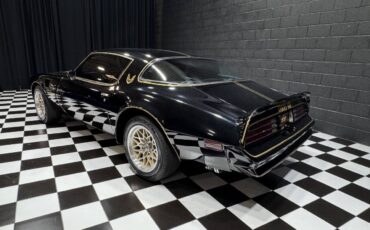 Pontiac-Trans-Am-1978-Coupe-11