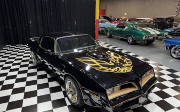 Pontiac-Trans-Am-1978-Coupe-15