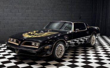 Pontiac-Trans-Am-1978-Coupe-7