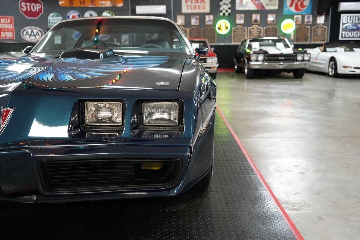 Pontiac-Trans-Am-1979-Coupe-27