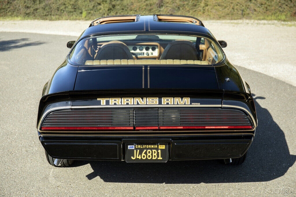 Pontiac-Trans-Am-1979-Coupe-3