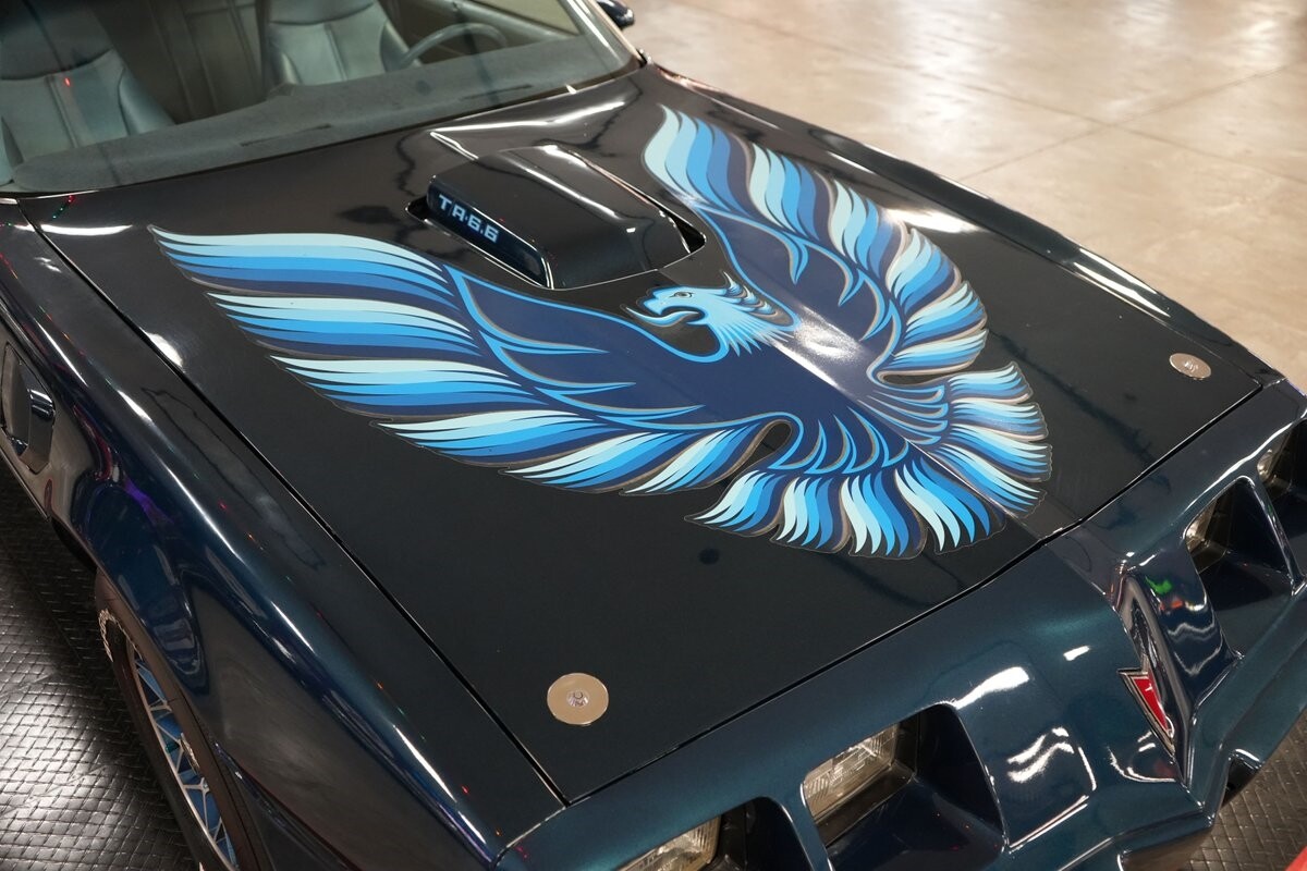 Pontiac-Trans-Am-1979-Coupe-30