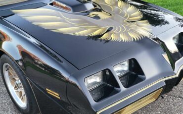Pontiac-Trans-Am-1979-Sedan-8
