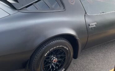 Pontiac-Trans-Am-1980-Coupe-11