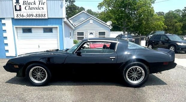Pontiac-Trans-Am-1981-T-TOPS-5