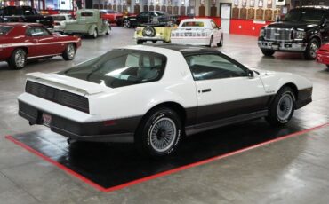 Pontiac-Trans-Am-1983-Coupe-14