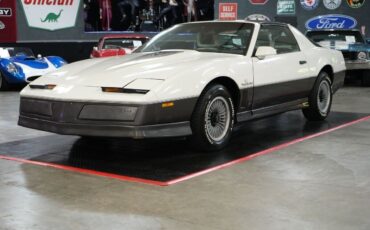 Pontiac-Trans-Am-1983-Coupe-18