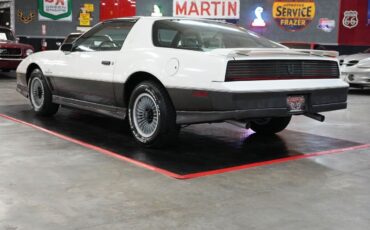 Pontiac-Trans-Am-1983-Coupe-20