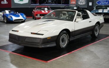 Pontiac-Trans-Am-1983-Coupe-26