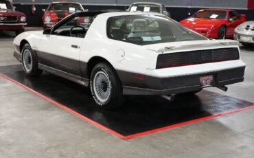 Pontiac-Trans-Am-1983-Coupe-28
